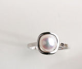 8mm Silver-Grey Tone Akoya Pearl Pavé Ring in 18K Yellow Gold