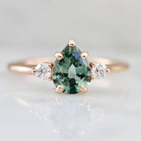 Teal Sapphire & diamonds Engagement Ring in 18k Rose Gold