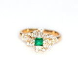 Cluster Emerald & Diamonds Ballerina Design Ring in 18K Yellow Gold