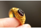 Black Garnet Engraved 22K Gold Vintage Ring - 22K Gold Vintage Vintage Jewelry