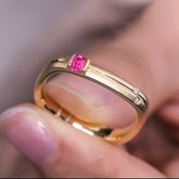 Superior Hot Pink Spinel 18K Gold Ring Band