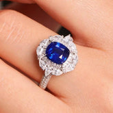 1.55ct Blue Sapphire 18K Gold Ring with Double Diamonds