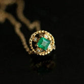 Emerald Square Cut Vintage Necklace in 18K Yellow Gold