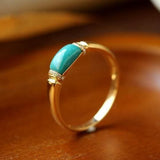Vintage-Style Turquoise Saddle Ring in 18K Yellow Gold