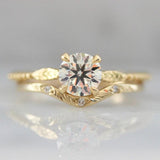 1.02ct Round Brilliant Cut Diamond Engagement Ring in 18K Yellow Gold