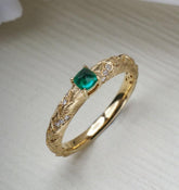 Brushed Finish 18K Gold Emerald Ring & White Diamond