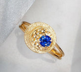 Melting Design 18K Gold Ring with Blue Sapphire