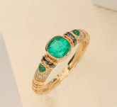 Superior Emerald Black Agate 18K Gold Engraved Ring