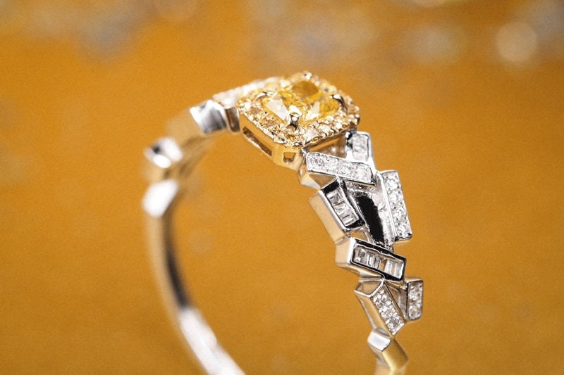 Pave Setting Fancy Yellow Diamond Ring in 18K White Gold