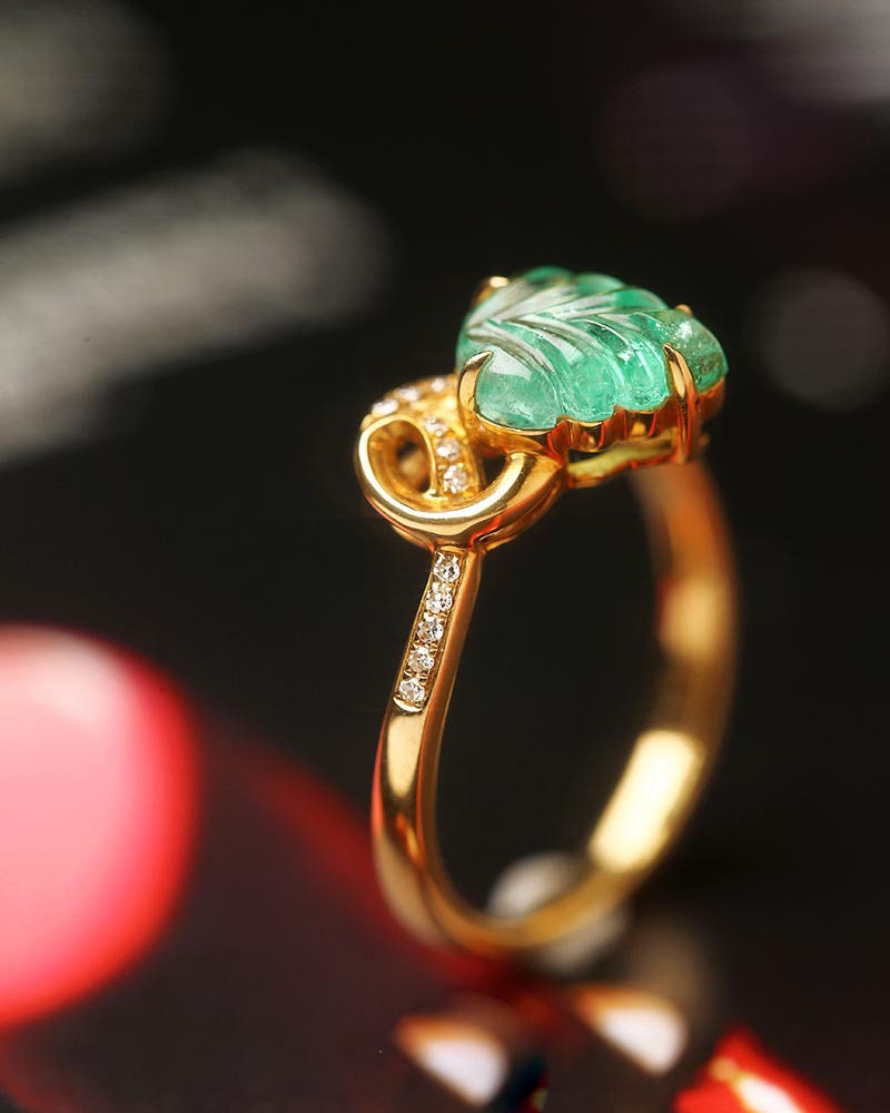 Leaf-Shape Emerald & Diamond Ring in 18K Yellow Gold