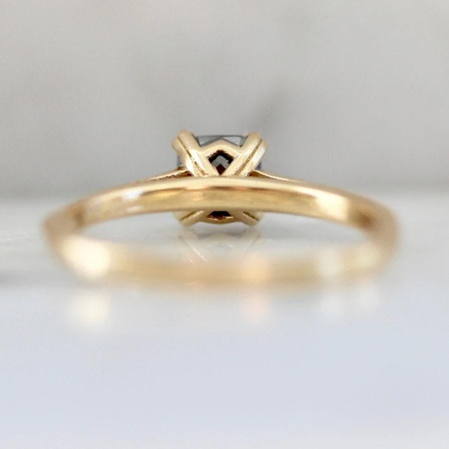 1ct Round Black Diamond Ring - 18K Yellow Gold