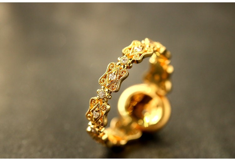 Italian Crafted Egyptian Ring with White Diamonds in 18K Yellow Gold