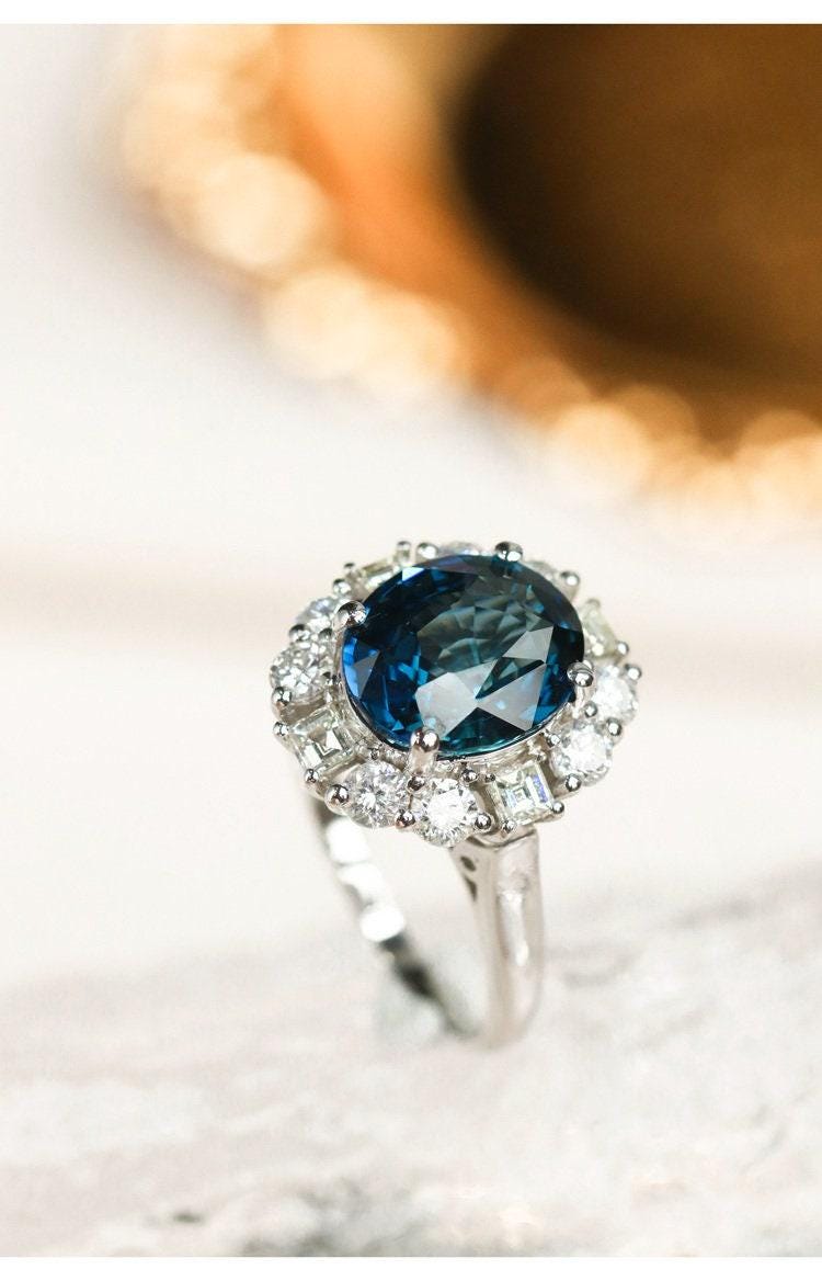 2.45ct Blue Sapphire & Diamonds Ballerina Ring - 18K White Gold