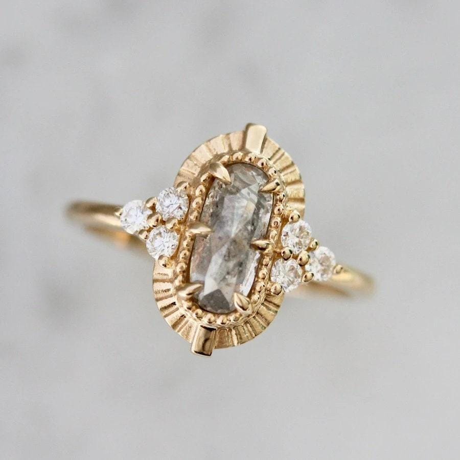 Art Deco Salt & Pepper Oval Rose Cut Diamond 18K Gold Wedding Ring
