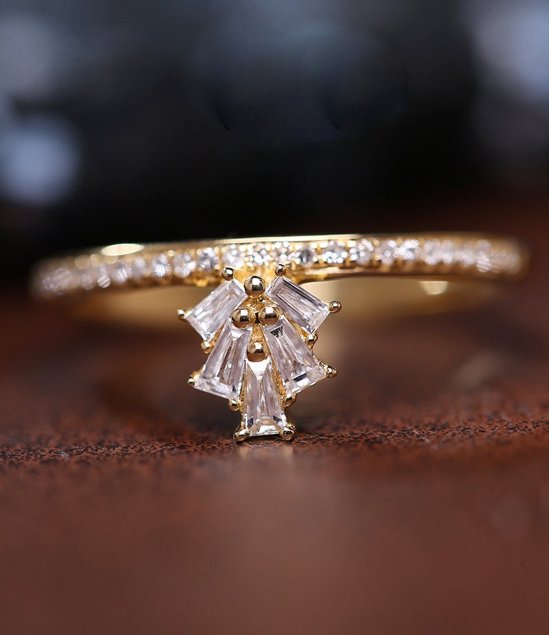 Baguette White Diamond 18K Yellow Gold Crown Wedding Ring