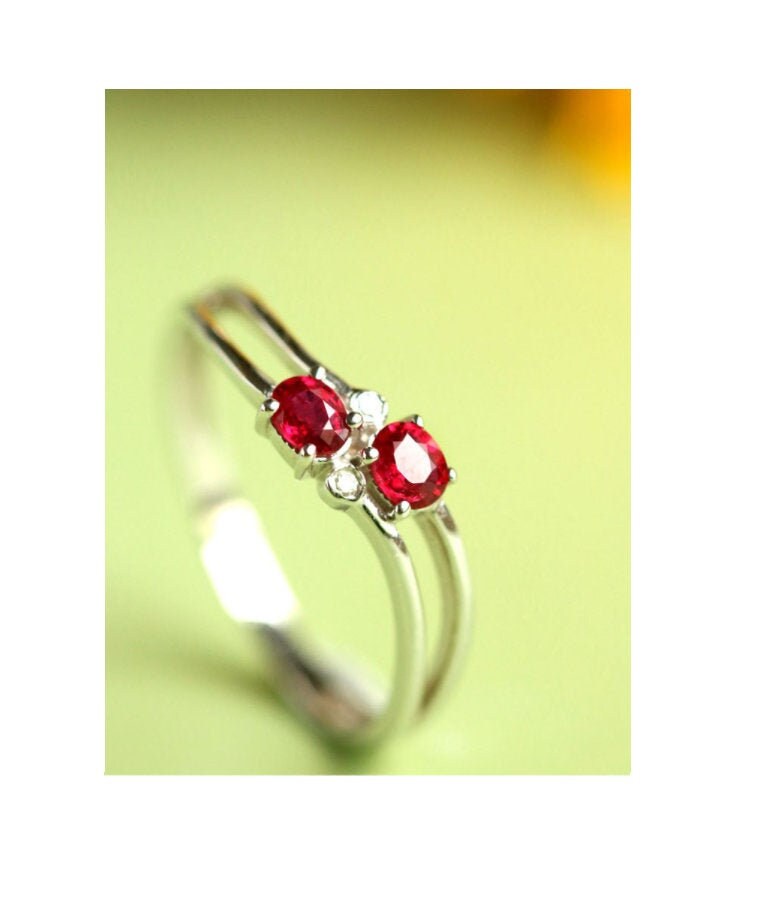 Open Ring with Two Rubies in 18K Yellow Gold