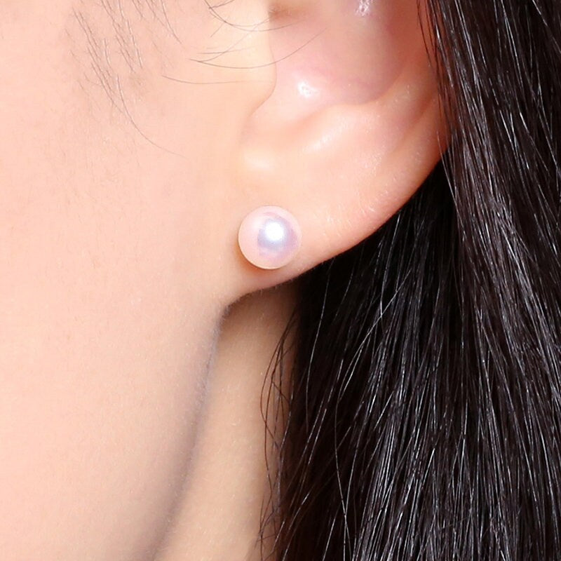Japan Akoya Pearl Studs in 18K Yellow Gold