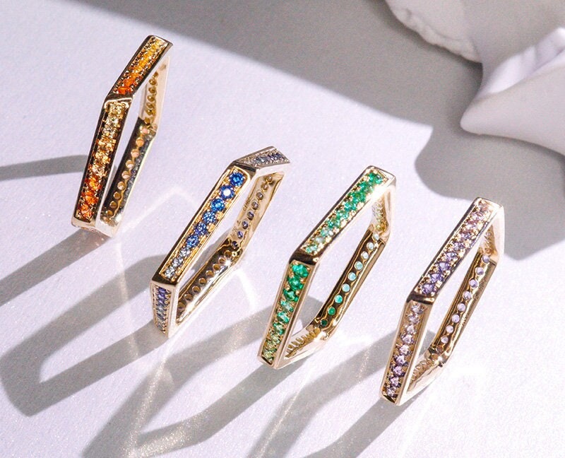 Pave Set Sapphire Rectangle Band - 18K Yellow Gold