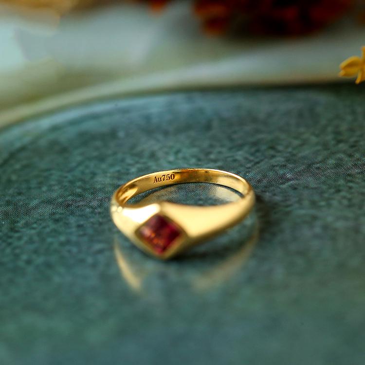 Red Tourmaline Bezel Set Ring in 18K Yellow Gold