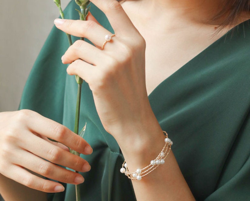 Multi-Strand Akoya Pearl Bracelet in 18K Yellow Gold