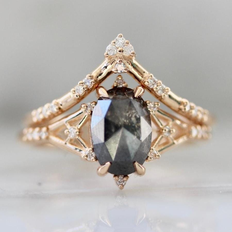 Round Diamond Tiara Ring - 14K Rose Gold Chevron Midi Band