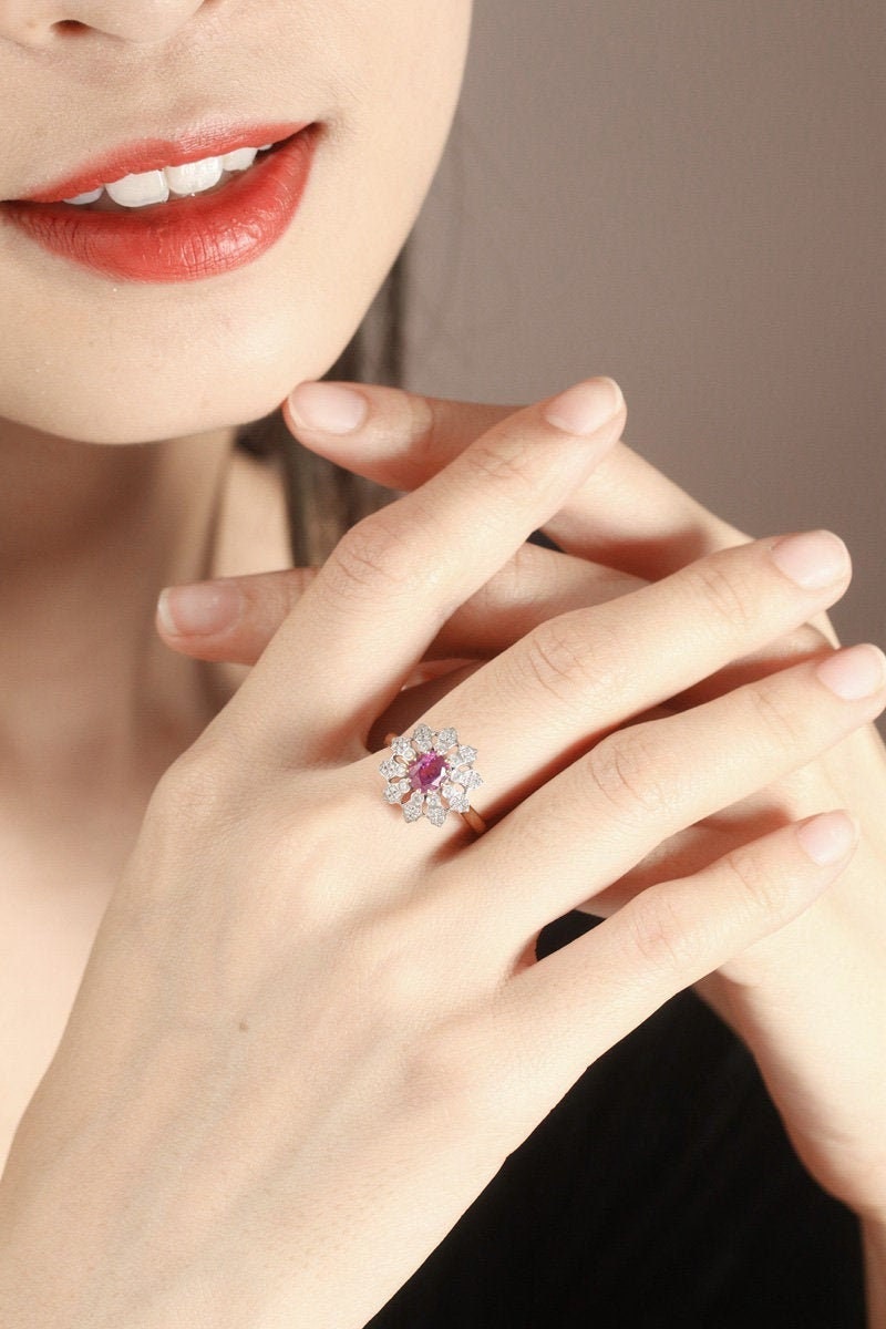 Flower Design Purple Spinel & Diamond Ring - 18K Yellow Gold