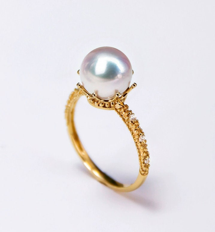 Multi-Strand Akoya Pearl Bracelet in 18K Yellow Gold