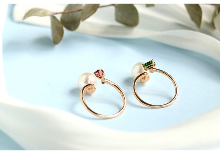 Japan Akoya Pearl & Tsavorite Ring in 18K Yellow Gold
