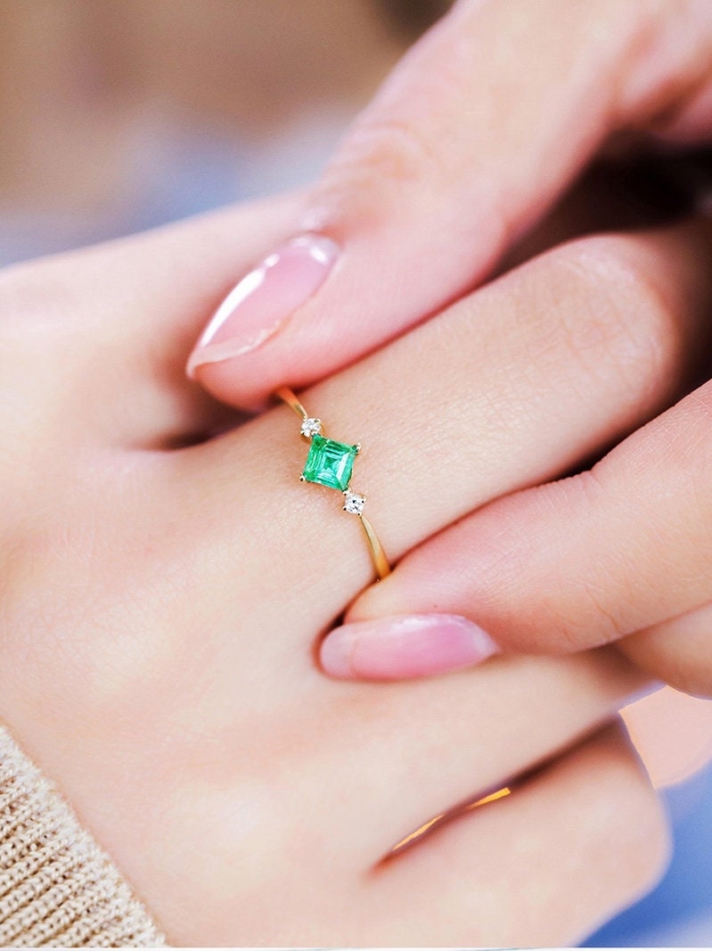 Emerald Square Cut and Side Diamond Ring in 18K Yellow Gold