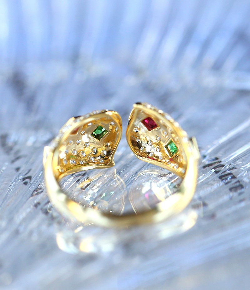 Cluster Design Tsavorite & Sapphire Ring - 18K Yellow Ring
