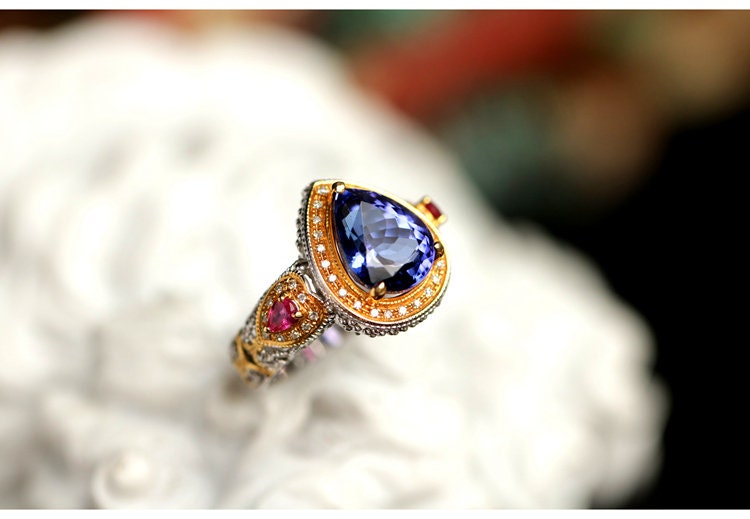 2.5ct Blue Tanzanite Pear Cut Ring - 18K Two Tone Gold