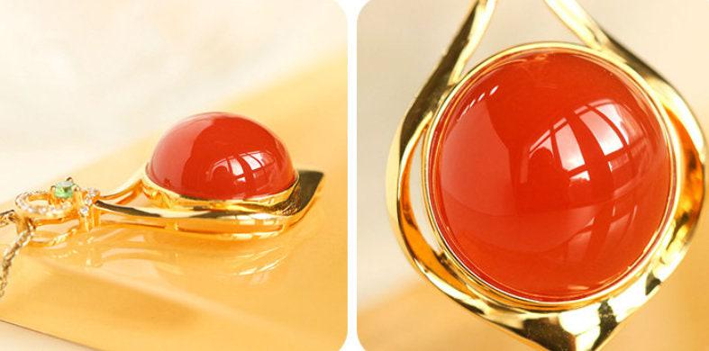 Cabochon Southern Red Agate Diamond Necklace - 18K Yellow Gold