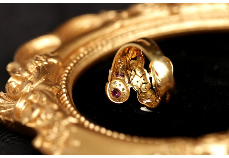 Vintage Design Ruby & Diamond 18K Chunky Gold Ring