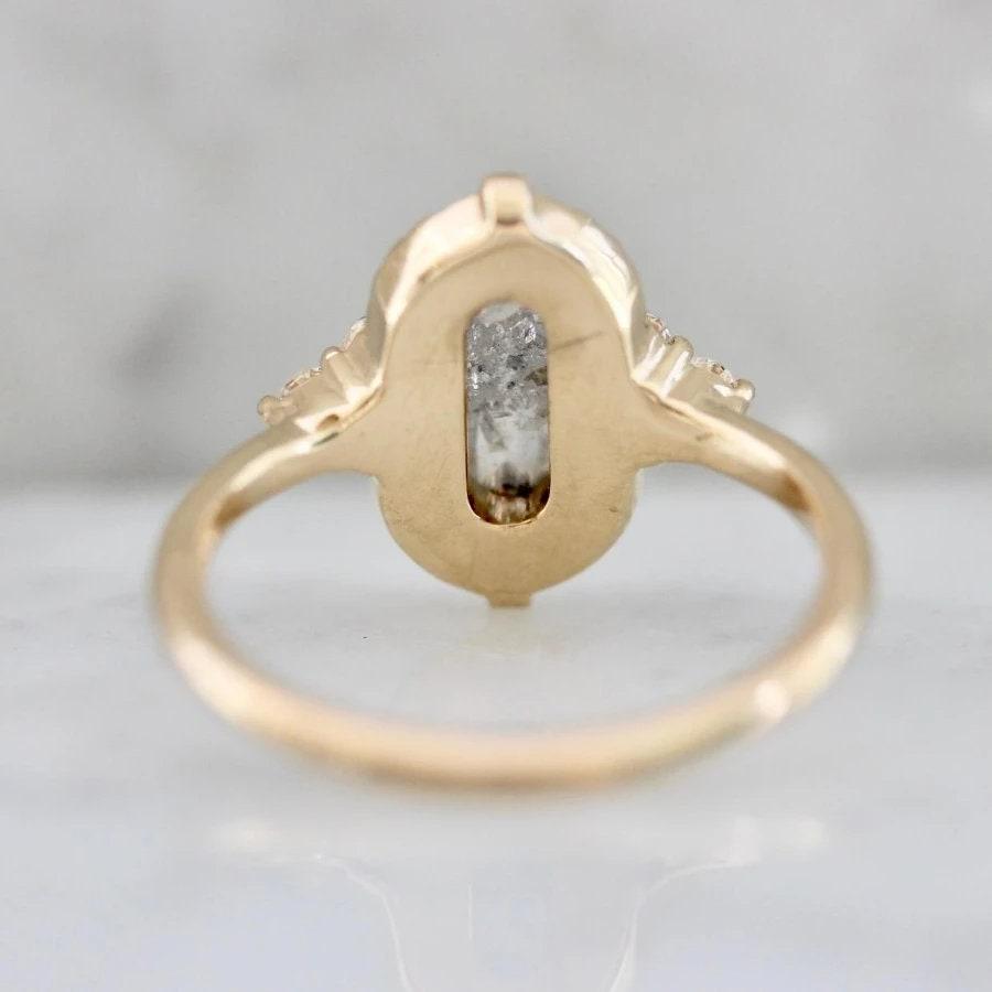 Art Deco Salt & Pepper Oval Rose Cut Diamond 18K Gold Wedding Ring