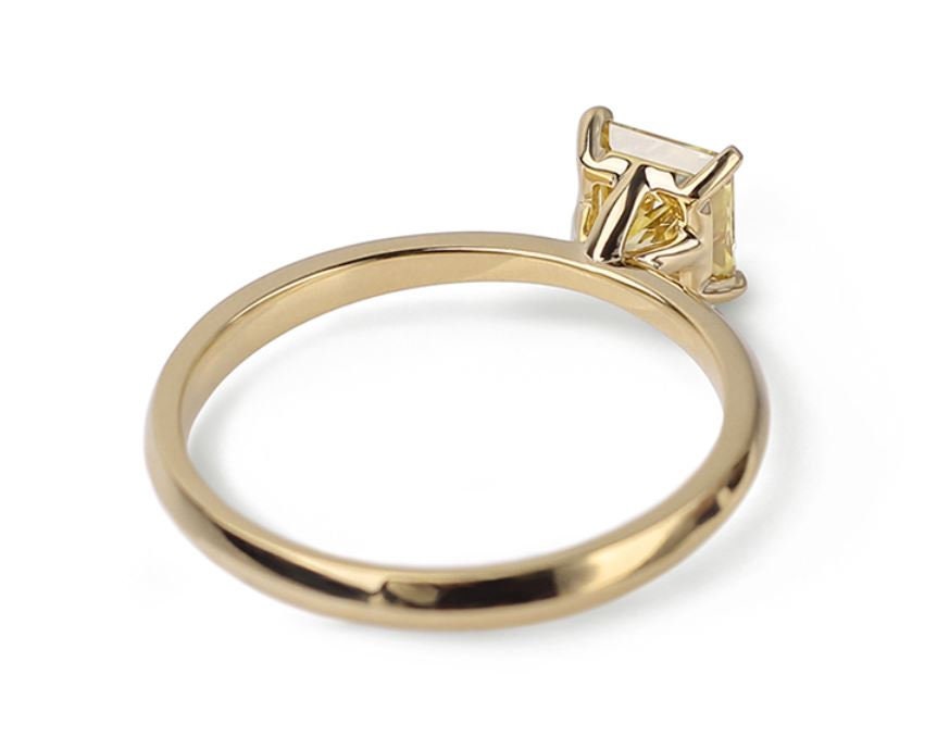 Fancy Yellow Diamonds Princess-Cut Ring in 18K Yellow Gold