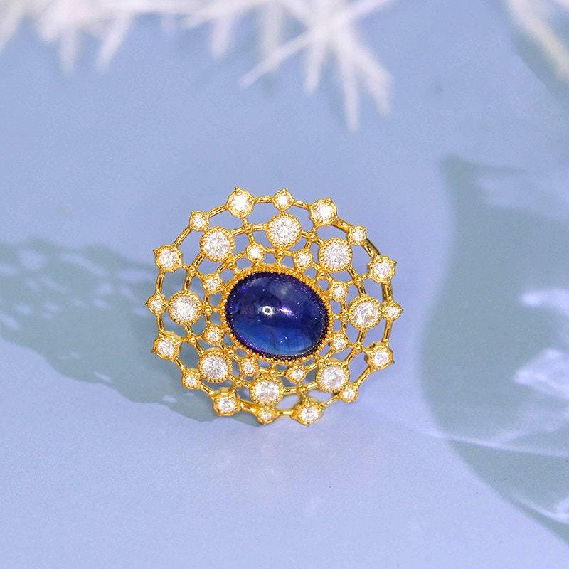2.43ct Blue Sapphire & Diamonds Pendant in 18K Yellow Gold