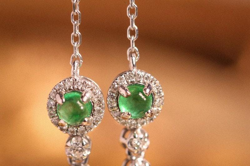 Emerald & Diamonds Necklace in 18K White Gold
