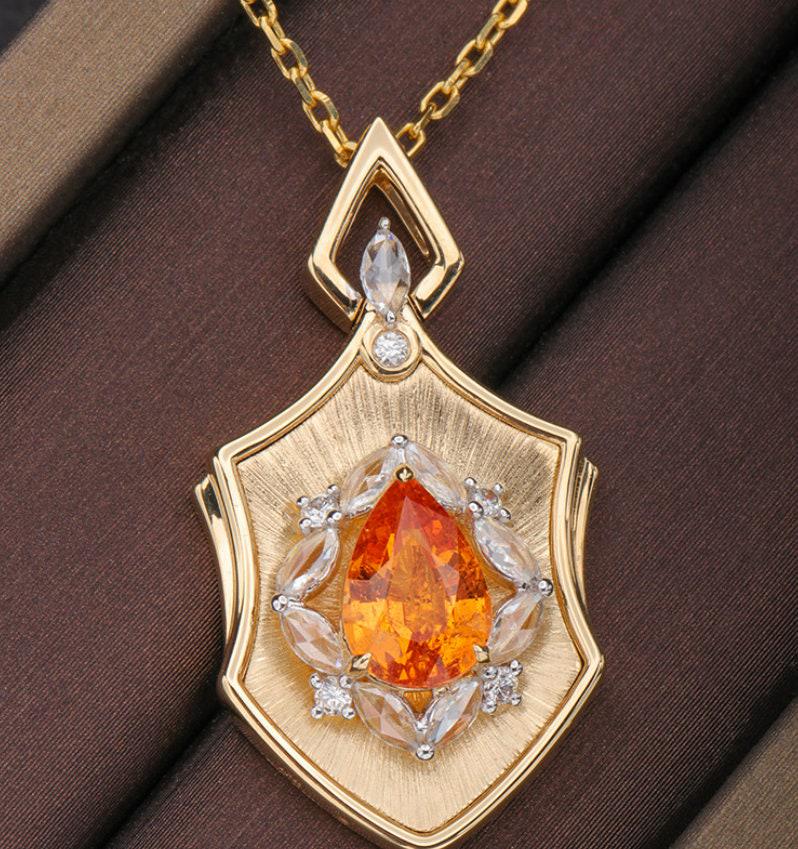 Matte Finished Spessartite Garnet Necklace in 18K Yellow Gold Necklace