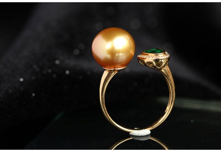 3A+ Golden South Sea Pearl & Heart Emerald Ring - 18K Yellow Gold