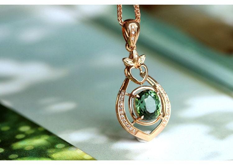 1.83ct Green Tourmaline & Diamond Free Form Pendant - 18K Yellow Gold
