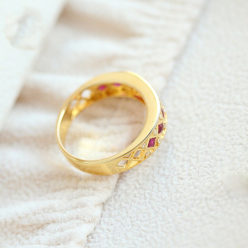 Seven Square-Cut Ruby Ring in 18K Yellow Gold