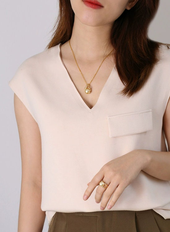 Stunning Golden South Sea Pearl Valentina Ring with Diamond - 18K Gold