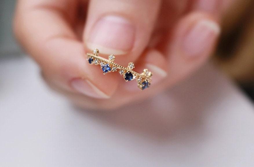 Cluster Blue Sapphire 18K Gold Stackable Ring with Diamonds