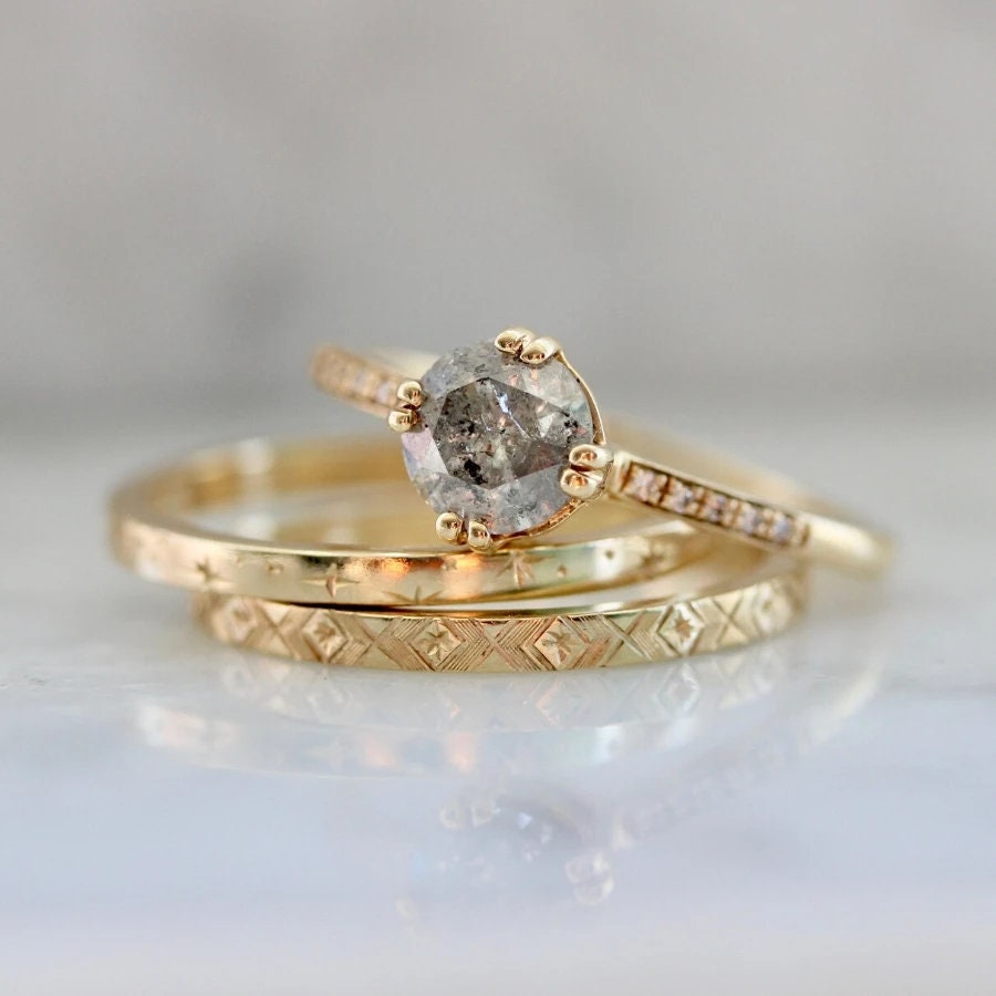 1ct Salt & Pepper Diamond Round Cut 18K Gold Wedding Ring