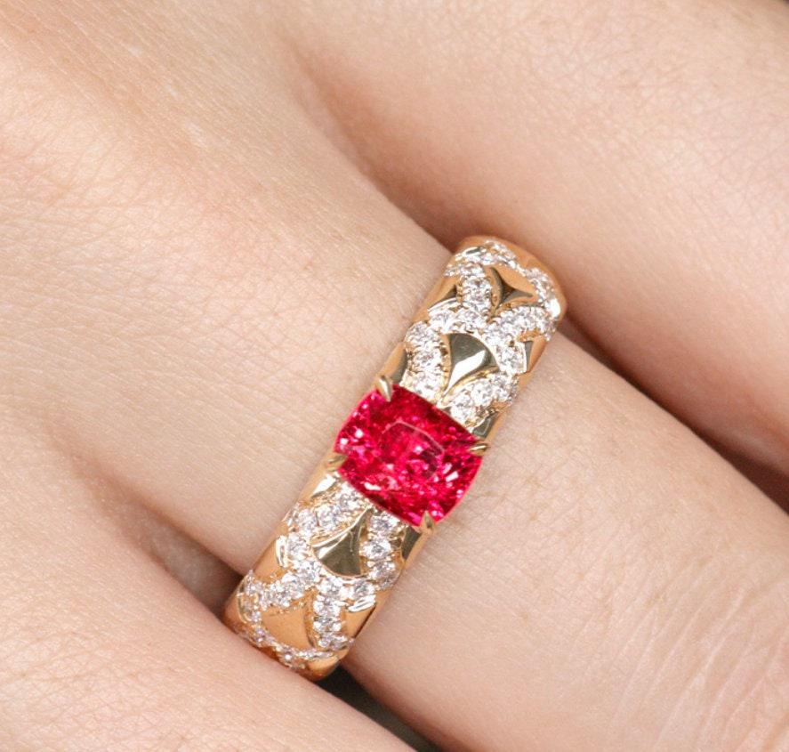 1ct Jadi Spinel 18K Yellow Gold Ring with Diamonds
