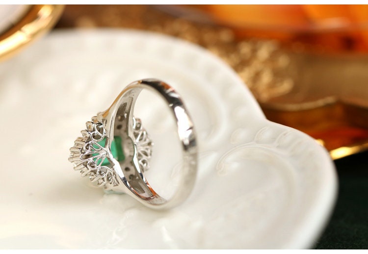1.02ct Emerald & Diamond Ballerina Ring in 18K White Gold