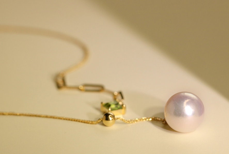 8mm Akoya Pearl & Green Tourmaline Necklace - 18K Yellow Gold