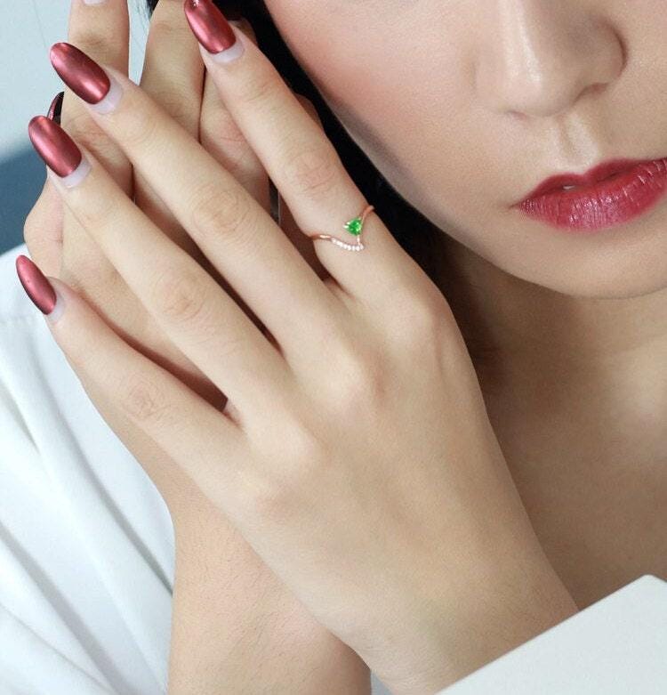 Tsavorite Trillion Cut & Diamond Chevron Ring - 18K Yellow Gold