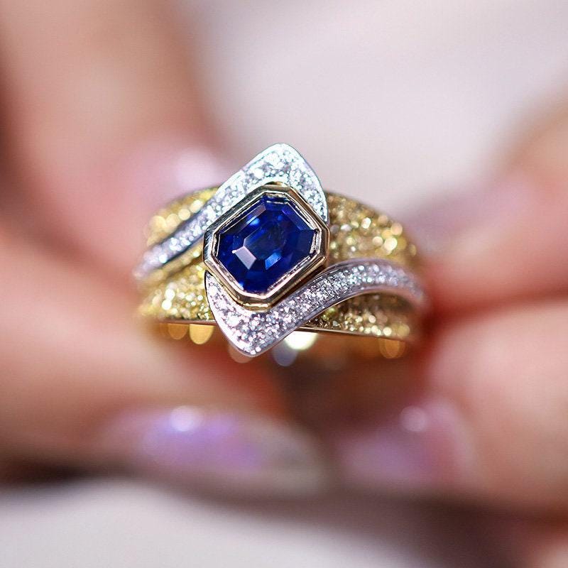 1.59ct Blue Sapphire 18K Dual Gold Ring with Full Diamond Pave