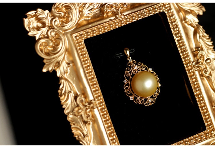 Granulation Design Vintage Necklace with 12mm Deep Golden South Sea Pearl in 18K Gold
